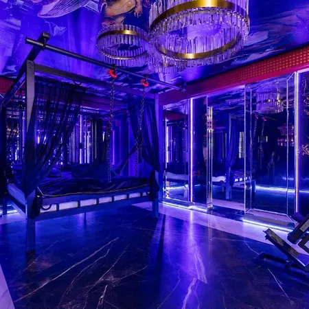No Limits Adults Only Bdsm ماربيا